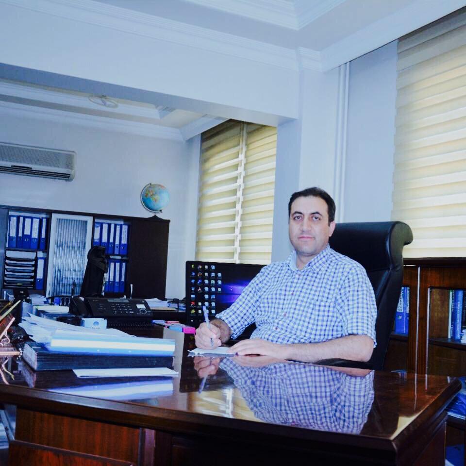 Bitlis Basın ve Gazeteciler Derneği Başkanı Mahir Okay Kurban Bayramı mesajı: Bitlis Basın ve Gazeteciler Derneği (BIGADER) Başkanı Mahir Okay Kurban bayramı mesajı yayımladı   BİGADER Başkanı Mahir Okay mesajında şu ifadelere yer verdi; “Milletimizin birlik ve beraberliği, kardeşlik ve dayanışma ruhu bayram günlerinde daha da gelişir ve pekişir. Sosyal dayanışmanın zirveye çıktığı Kurban Bayramları, aziz milletimizin inanç köklerinin ne kadar sağlam olduğunun da bir nevi ispatı gibidir. Bayramı bayram kılan güzelliklerin paylaşıldıkça artacağına olan inancımızla, hemşehrilerimin ve tüm İslam aleminin mübarek kurban bayramını kutlar, sağlık ve esenlikler dilerim.”