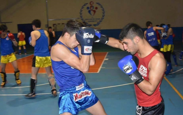 Tatvan bölge sporcuları kamp resimleri