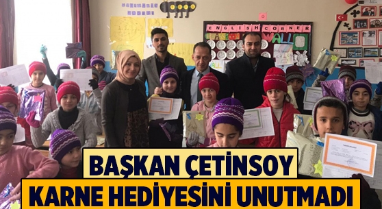 Başkan Çetinsoy karne hediyesini unutmadı