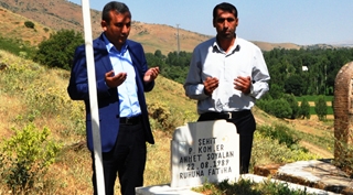 Başkan Çetinsoy, Şehit mezarını ziyaret etti