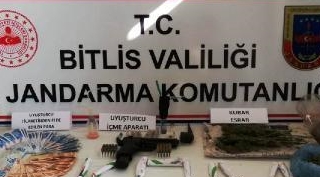 Bitlis merkezli Güroymak'ta uyuşturucu operasyonu