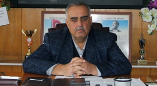 Gölbaşı Belediye Başkanı Mehmet Avunç partisinden istifa etti