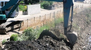 Günkırı Beldesinde dere temizlik çalışması yapıldı