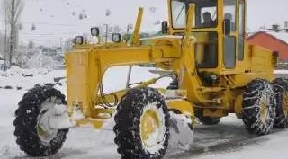 Günkırı beldesinde kar temizleme çalışmaları