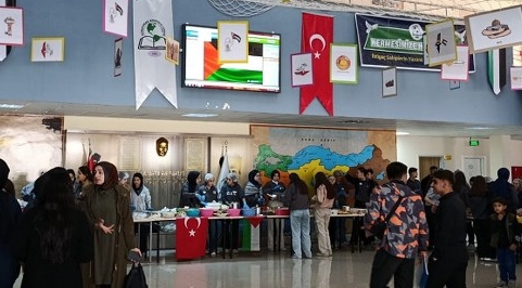 Güroymak Anadolu Lisesi'nden Filistin'e Destek Kermesi