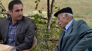 Güroymak Belediyesi Şehit ve Gazi ailelerin evlerinin önünü parke taşı döşedi