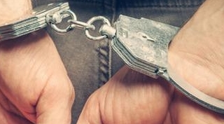 Güroymak'ta 13 yıl hapis cezasıyla aranan kişi yakalandı