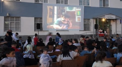 Güroymak’ta Açık Hava Sinema Gecesi Düzenlendi
