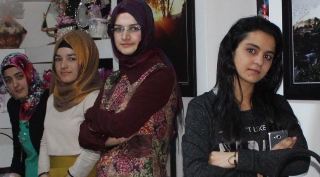 Güroymak'ta sergi ve kermes düzenlendi