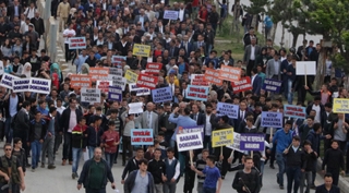 Güroymak’ta tefecilikle mücadele yürüyüşü düzenlendi