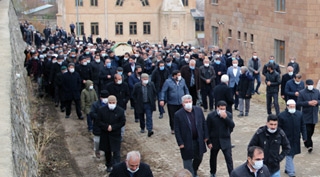 Kanaat önderi Nurettin Mutlu’nun cenazesine binlerce kişi katıldı