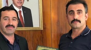 Kaymakam Alibeyoğlu’na Kuran'ı Kerim hediye edildi