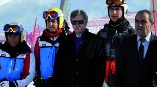 Milli sporcu yetiştirebilmek için kurs ve kamplar düzenleniyor