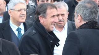 Vedat Demiröz Güroymak'ta taziye ziyaretlerinde bulundu