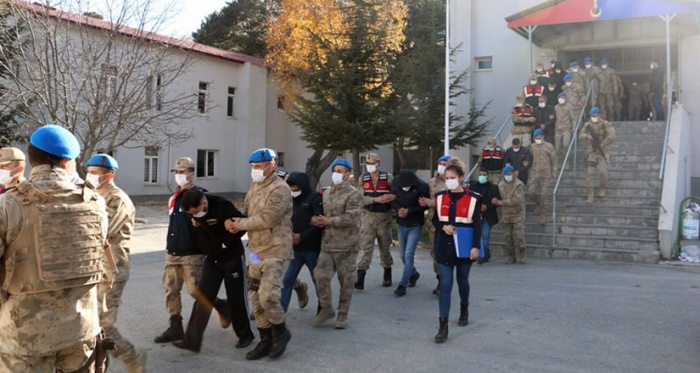 Bitlis merkezli 5 ilde göçmen kaçakçılığı operasyonu 5 gözaltı