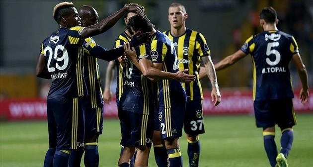 Fenerbahçe Kasımpaşa'yı 5-1 mağlup etti