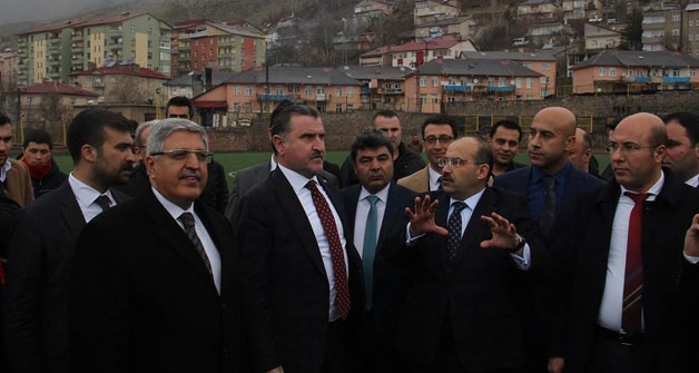 Gençlik ve Spor Bakanı Osman Aşkın Bak, Bitlis'te