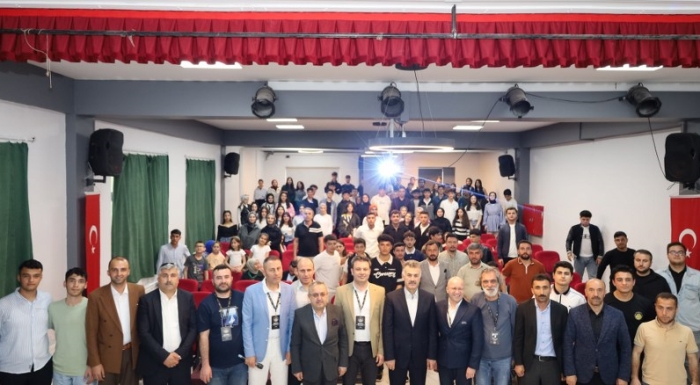 Güroymak Anadolu Lisesi’nde Bitlis Beş Minare Uluslararası Film Festivali Düzenlendi