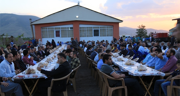 Güroymak Belediyesi’nden iftar yemeği