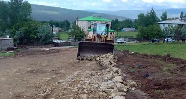 Güroymak Bölmedere mahallesinde yol çalışmaları