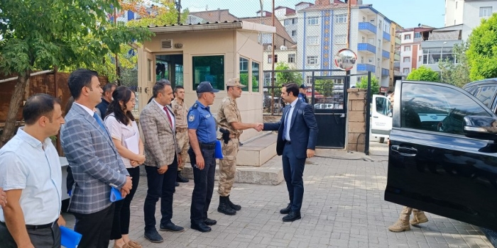 Güroymak Kaymakamı Mehmet Zahid Uzun göreve başladı