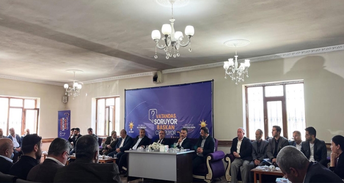 Güroymak’ta “Vatandaş Soruyor, Başkan Cevaplıyor” Programı Erentepe’de Düzenlendi