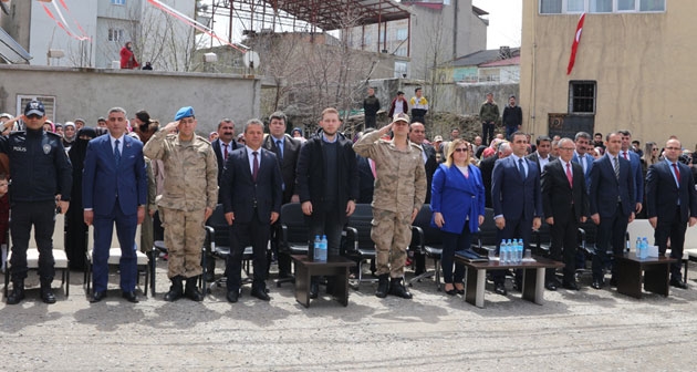 Güroymak'ta 23 Nisan Ulusal Egemenlik ve Çocuk Bayramı kutlandı