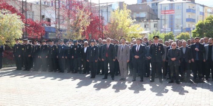 Güroymak'ta 29 Ekim Cumhuriyet Bayramı Törenle Kutlandı