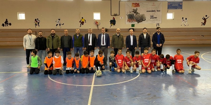 Güroymak’ta Bahar Futsal Turnuvası Başladı: 20 Takım Sahada Kıyasıya Yarışıyor