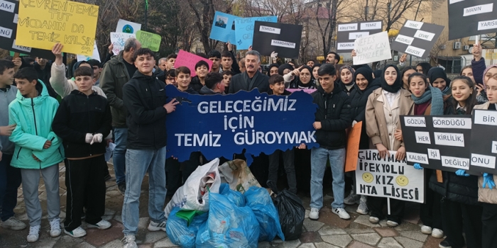 Güroymak’ta Çevre Temizliği Farkındalık Yürüyüşü Düzenlendi