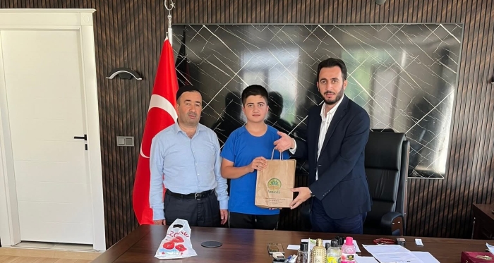 Güroymak’ta Hafızlık Gururu: Muhammed Furkan İlbars Umre ile Ödüllendirildi