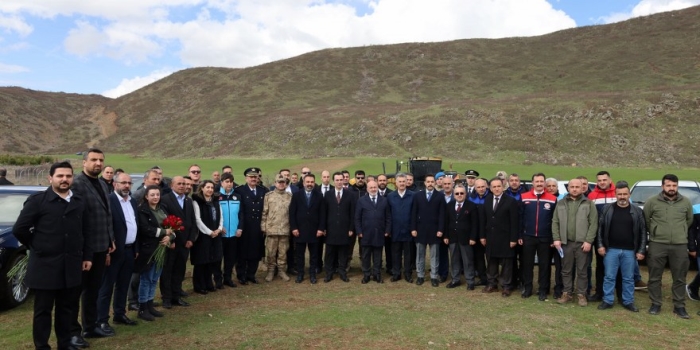 İçişleri Bakan Yardımcısı Mehmet Sağlam’dan Güroymak Belediyesi Bakımevine Ziyaret