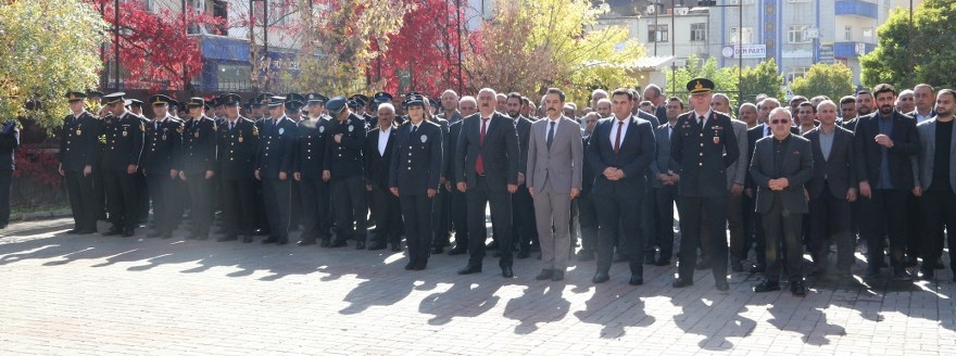 Güroymak'ta 29 Ekim Cumhuriyet Bayramı Törenle Kut…