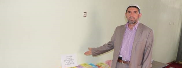 Güroymak'ta raflarda tozlanan kitaplar hediye edildi